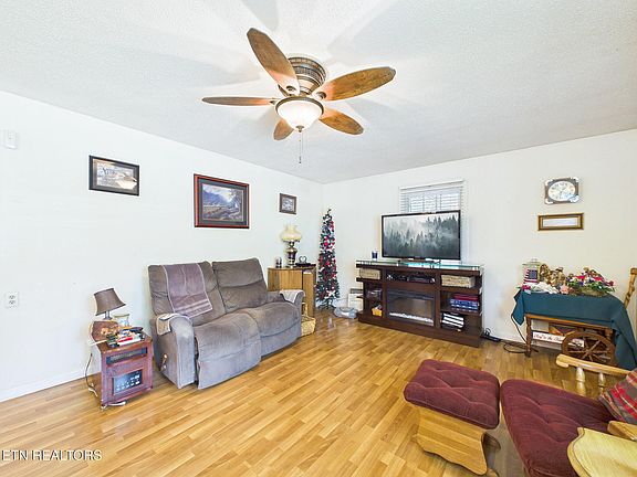5th image of 2032 Niles Ferry Rd