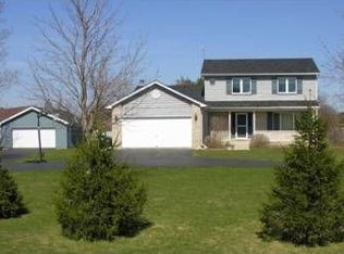 10004 Spring Dale Dr, Spring Grove, IL 60081