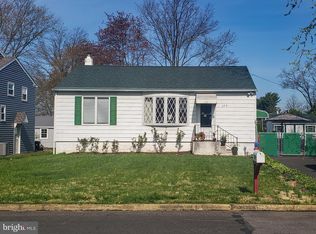 554 Norwood Ave, Warminster, PA 18974