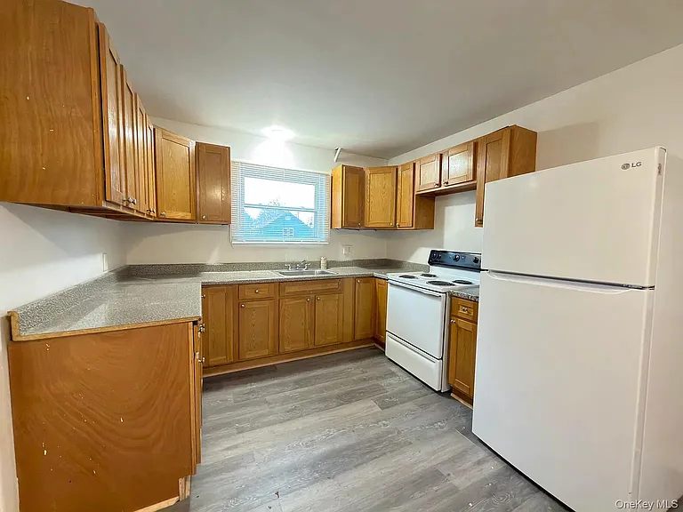 18 Bedford Ave #HOUSE — Photo 5
