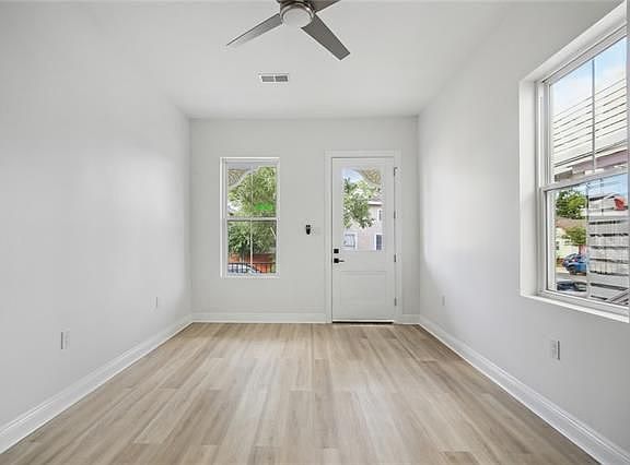 3rd image of 4504 Elba St
