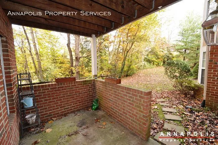 631 Admiral Dr — Photo 16