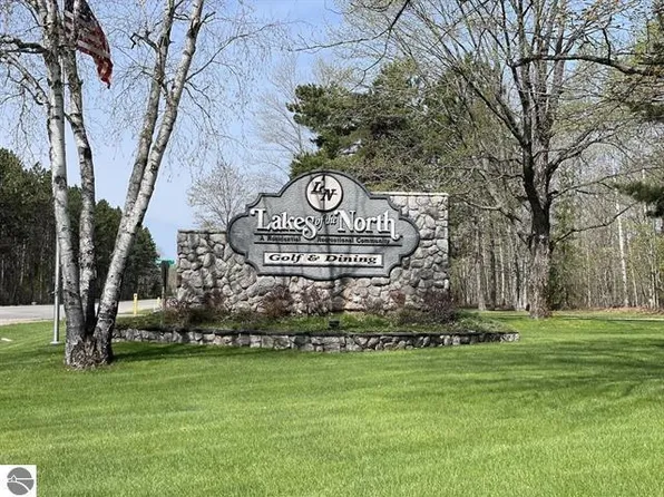 8221 Whispering Pines Dr, Mancelona, MI 49659