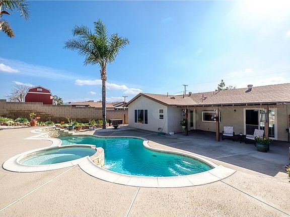 3rd image of 3781 Corona Ave