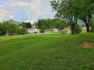 3636 Second Morehead Ln, Pulaski, VA 24301