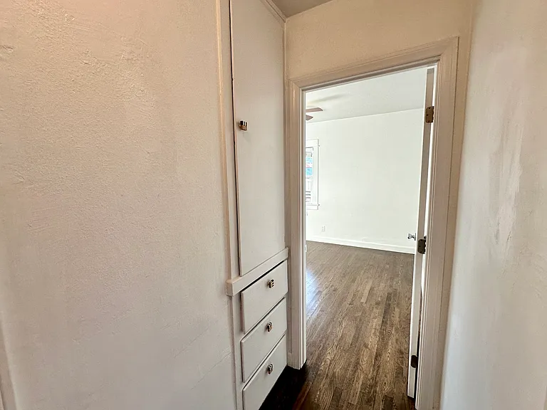 3861 42nd St — Photo 32