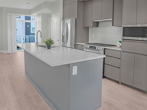 5th image of 23785 Dewdney Trunk Rd #20