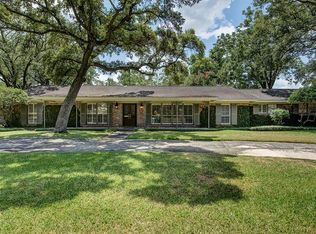7521 Creekwood Dr, Houston, TX 77063