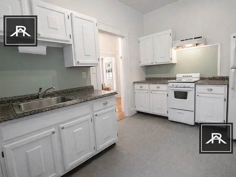 1377 Commonwealth Ave #6 — Photo 1