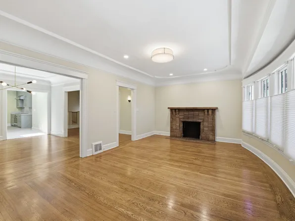 1141 Bay St, San Francisco, CA 94123