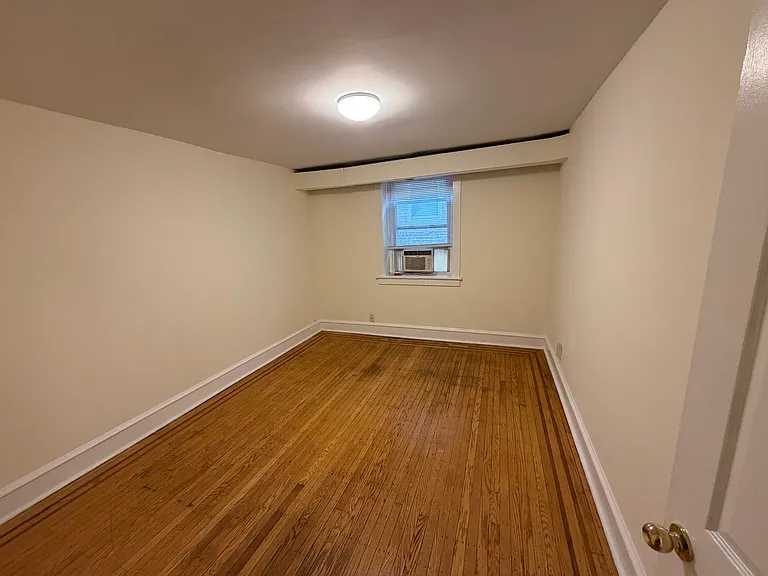 4724 Longshore Ave #5 — Photo 5