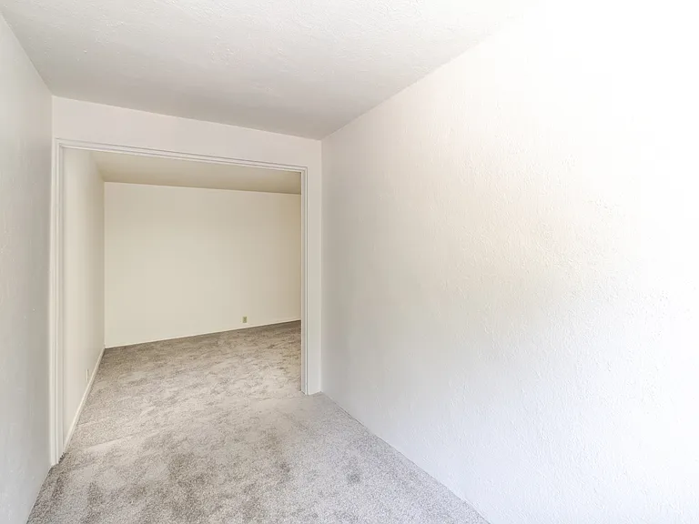 Tiburon Hill Estates — Photo 23