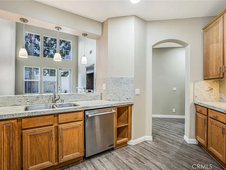 18662 Park Meadow Ln — Photo 4