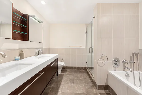 Rented by Douglas Elliman | media 26