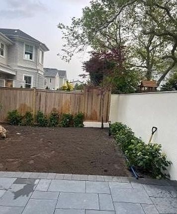 3rd image of 53 Vernon Ave