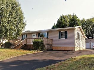 202 Carolyn Ave, Church Hill, TN 37642