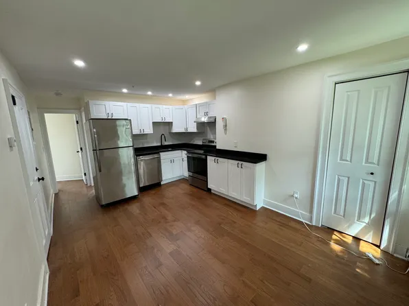 52 Chambers St #3, Newburgh, NY 12550