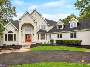 6 New London Ct, Voorhees, NJ 08043