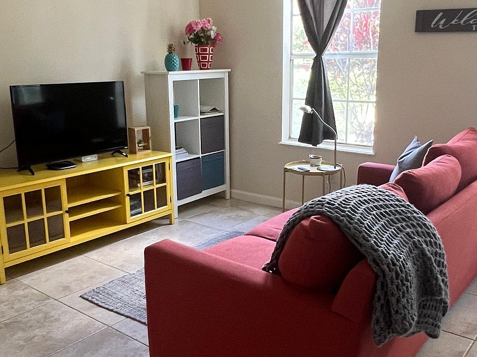 1st image of 1205 Crystal Way #1205