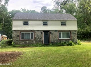 16 Mohawk Trl, Florida, MA 01247
