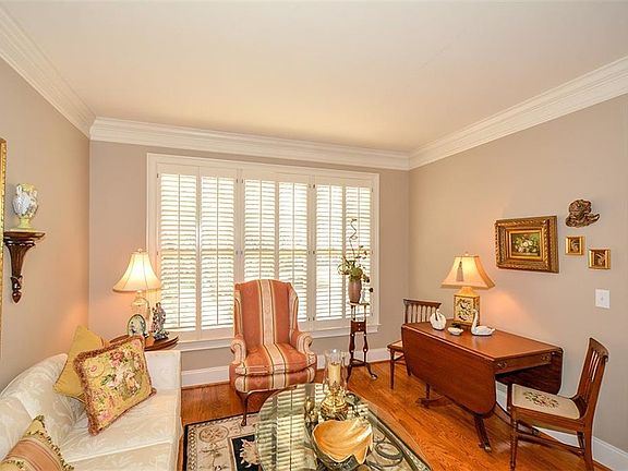 5th image of 1063 Grassmeade Way
