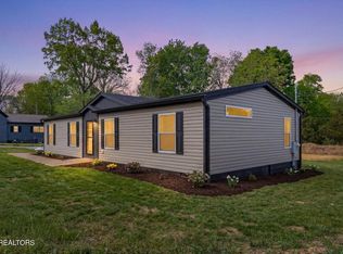 9 Hamilton St, Englewood, TN 37329