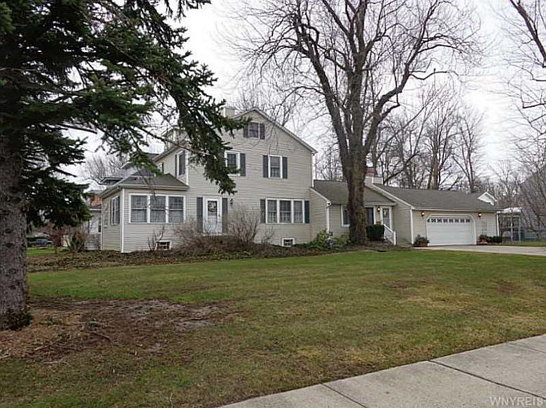 1st image of 173 Kings Hwy