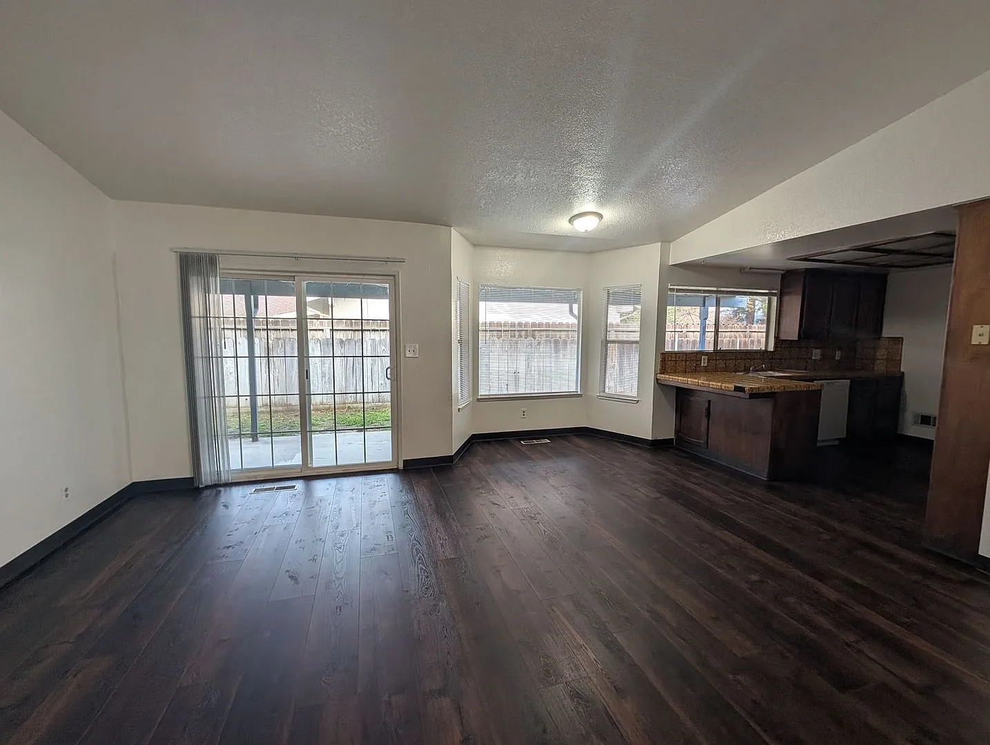 Charming 3-Bed, 2-Bath Home with Open Concept — Photo 3