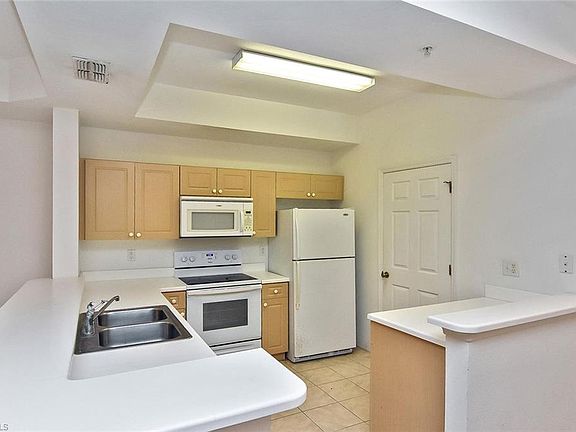 5th image of 9065 Colby Dr APT 2512