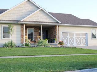 210 19th St SW, Altoona, IA 50009