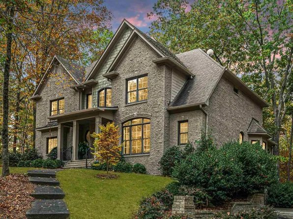 425 Stonegate Dr, Birmingham, AL 35242