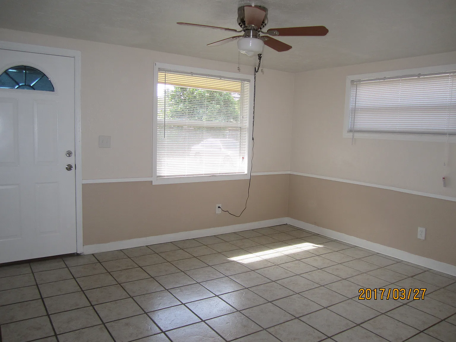 2 bed, 700 sqft, $1,750 — Photo 2
