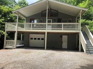 223 Hunters Ridge Rd, Burnsville, NC 28714