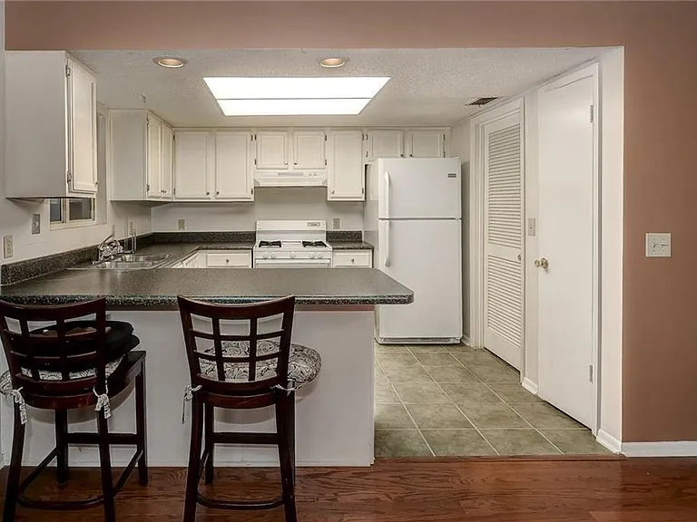 44 Rumson Ct SE — Photo 4
