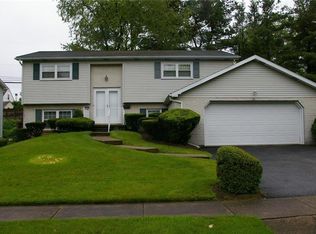 2886 Elm Ct, Allentown, PA 18103