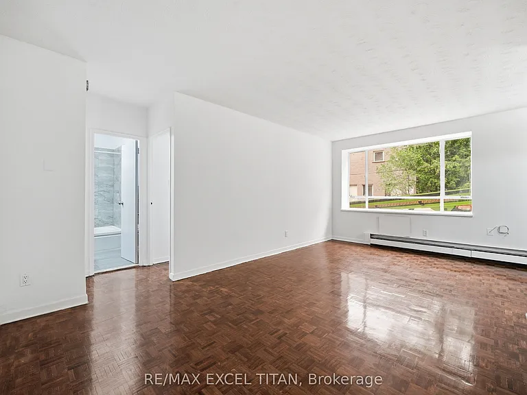 2895 Bathurst St #108 — Photo 4