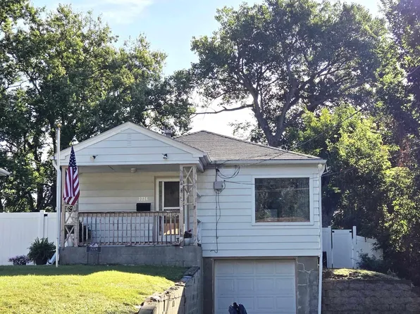 3224 Virginia St, Sioux City, IA 51104
