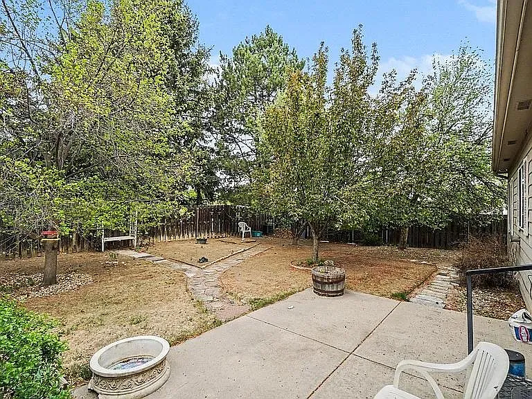 3603 Rockaway St — Photo 3