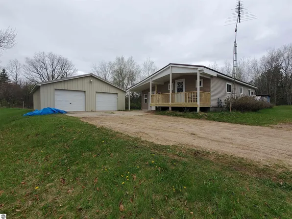 5045 W Cadillac Dr, Lake, MI 48632