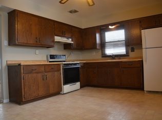 6711 S 17th St, Milwaukee, WI 53221