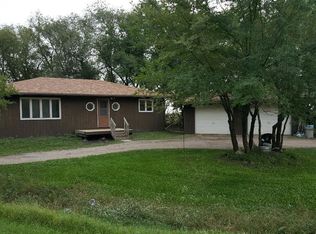 1550 11th Ave NE, Grand Forks, ND 58201