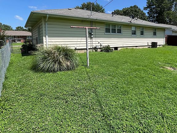 3rd image of 3018 Missouri Ave