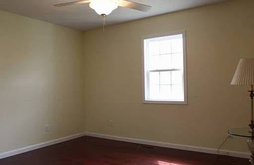 2nd image of 210 Breeze Dr