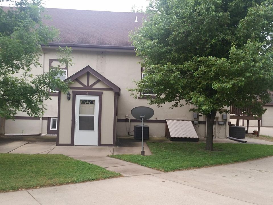 Front Exterior View
