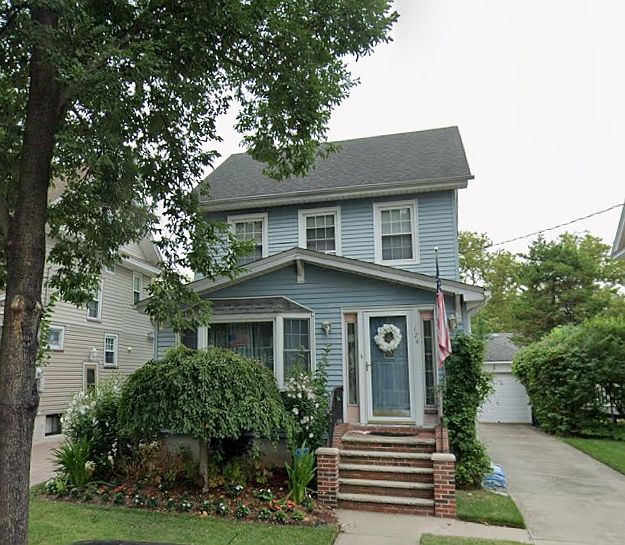 1st image of 124 Margaretta Ct