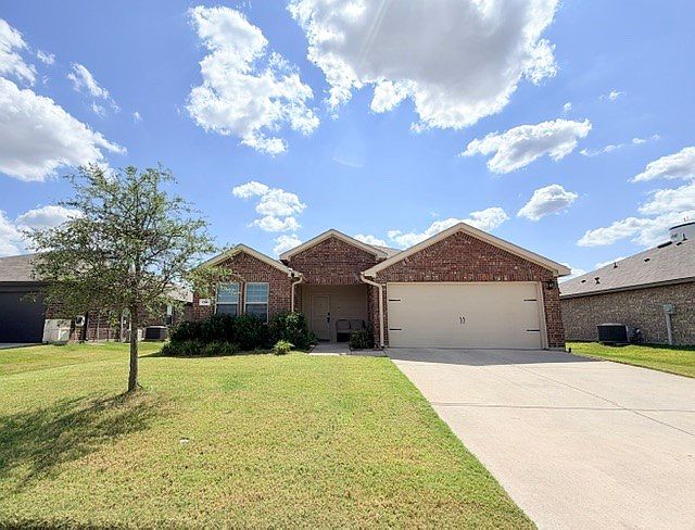 1st image of 720 Meadow Creek Ln