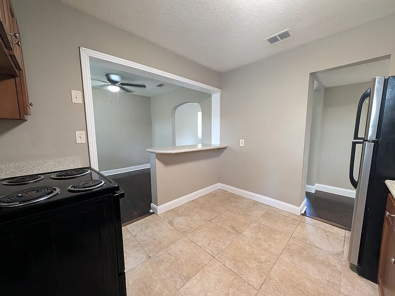 5363 Poppy Dr — Photo 5