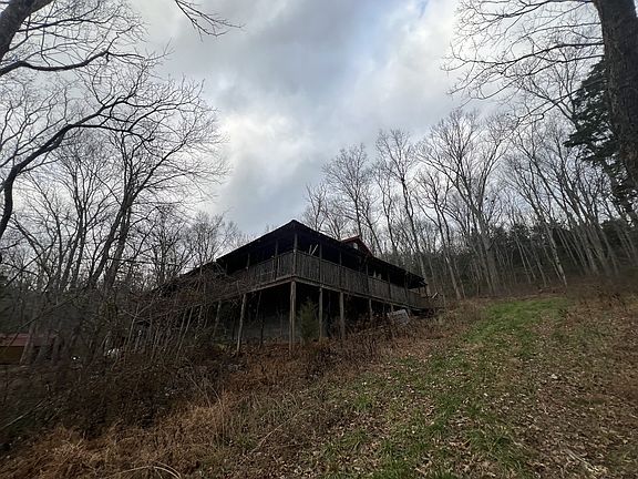 3rd image of 3281 Statesville Rd