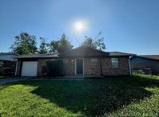 4809 Nassau Cir, Sand Springs, OK 74063