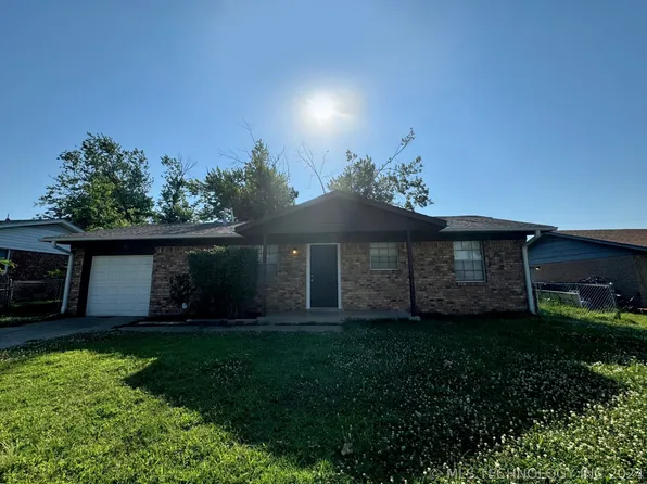 4809 Nassau Cir, Sand Springs, OK 74063